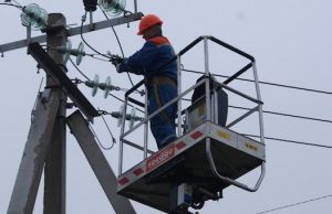 В Чойском районе устранили аварию на линии электропередачи