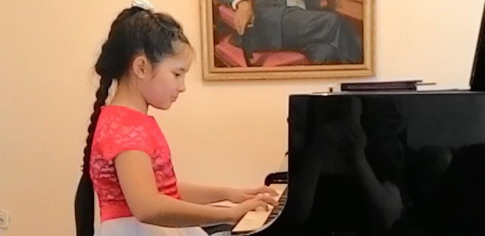 Пианистка из Горного Алтая успешно выступила на международном конкурсе