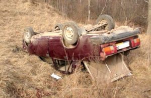 Нетрезвый водитель без прав попал в аварию на Кукуинском перевале