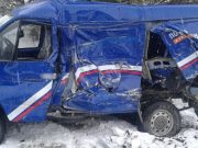 «Камаз» столкнулся с машиной Почты России, а «Тойота» улетела в кювет