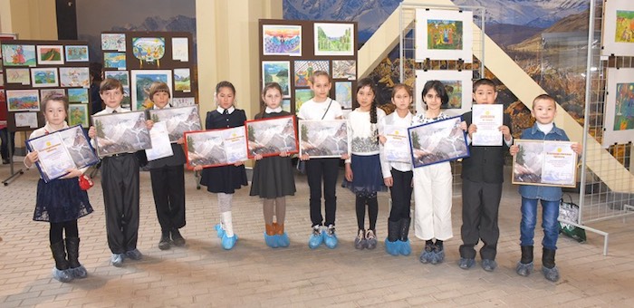 Подведены итоги конкурса детских рисунков «Мой родной Алтай»