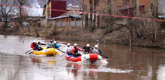 В Горно-Алтайске открыли спортивный водный сезон