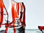 Драма в кафе: пьяная жена изуродовала мужу лицо разбитым бокалом