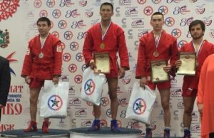 Элбек Куюков стал чемпионом России по борьбе самбо среди студентов