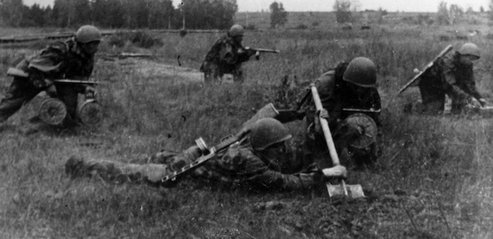 Лично уничтожил восемь оккупантов и установил десятки мин