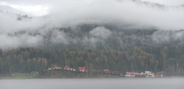По Алтаю вновь передано штормовое предупреждение