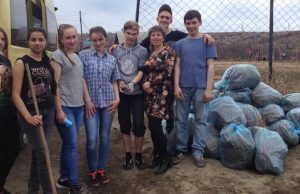 Молодежные трудовые отряды начали работу по благоустройству города