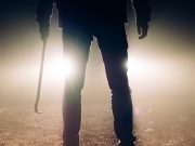 Пьяный мужчина до смерти избил кочергой спящего сына