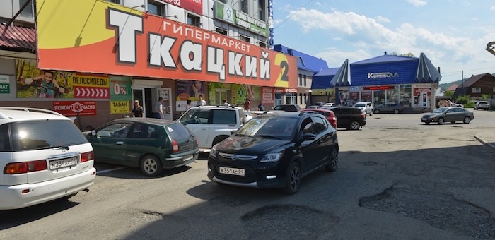 Начинаются работы по благоустройству территории рынка «Ткацкий»