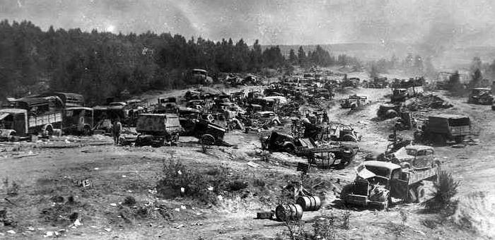 Сорок пылающих танков оставил враг на поле боя
