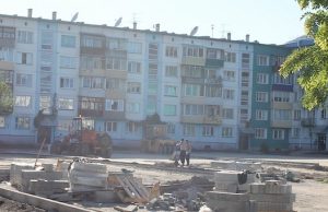 12 дворов благоустроят в Горно-Алтайске в этом году