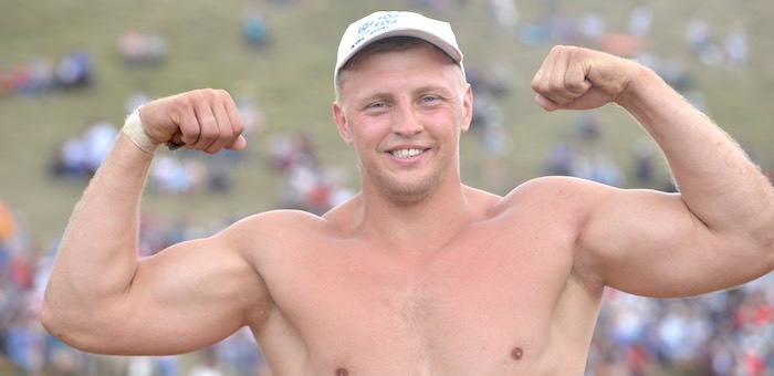 Андрей Томчук стал абсолютным чемпионом по борьбе куреш