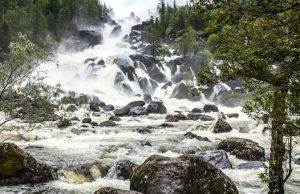 Ученые оценят рекреационное воздействие на маршруте к водопаду Учар