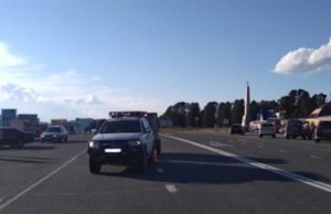 Турист на Pajero на Семинском перевале сбил 15-летнего туриста на роликах