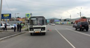 Автобус сбил восьмилетнего велосипедиста на пешеходном переходе