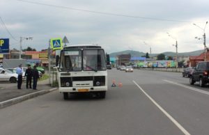 Автобус сбил восьмилетнего велосипедиста на пешеходном переходе