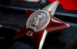 «Фашистов лютых что есть мочи громить я буду неустанно»