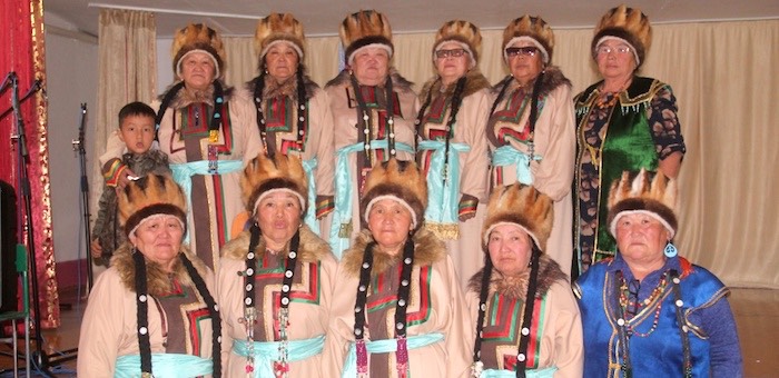 В Беш-Озеке прошел праздник, посвященный ансамблю «Кумуш» и эл јaнарчы Эжеру Яимову