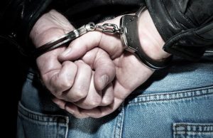 В Горно-Алтайске 19-летний рецидивист избил мужчину и подростка В Горно-Алтайске 19-летний рецидивист избил мужчину и подростка