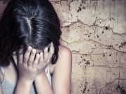 Женщине дали условный срок за истязания собственной дочери