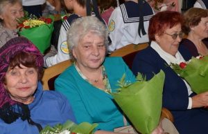 Торжественное мероприятие в честь Дня учителя прошло в драмтеатре