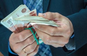 C Джаткамбаева взыскали часть многомилионного штрафа