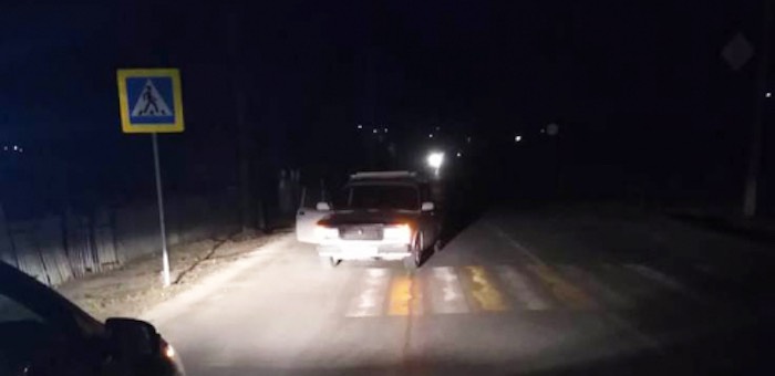 Две женщины переходили дорогу, а попали в больницу