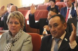 Дополнительные доходы бюджета городские депутаты направили на социальные объекты