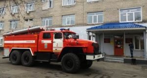 Пациентов и персонал детской больницы эвакуировали из-за короткого замыкания