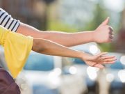 В Усть-Коксе обнаружили и наказали таксиста-нелегала