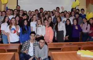 Руководители Горно-Алтайска встретились с волонтерами