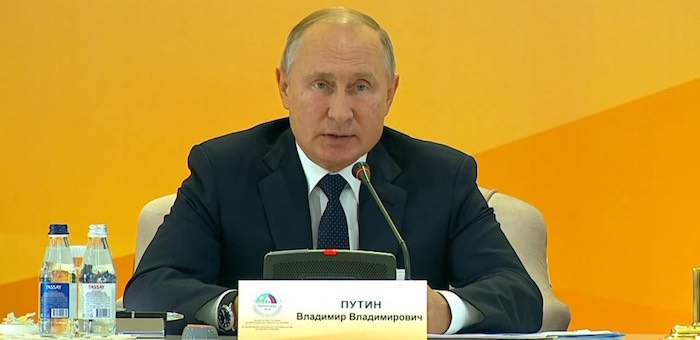 Владимир Путин отметил особый туристический потенциал Республики Алтай