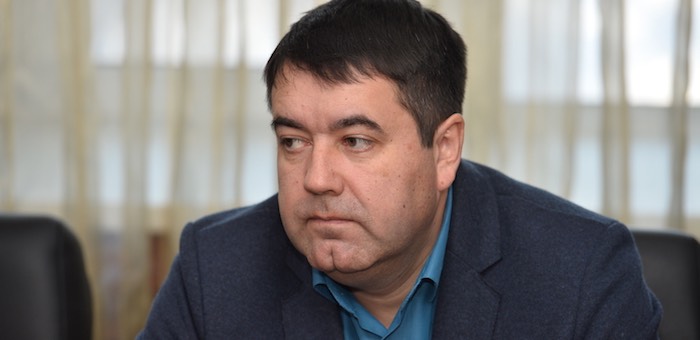 Депутаты единогласно избрали Романа Птицына главой Майминского района