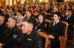 Полицейские отметили профессиональный праздник и получили награды