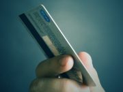 Запугали и украли все деньги с карты: телефонным мошенникам удалось обмануть очередную жертву
