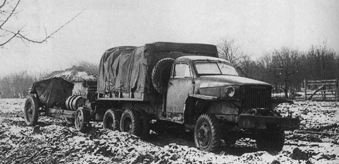 Неоднократно ремонтировал автомашины на поле боя