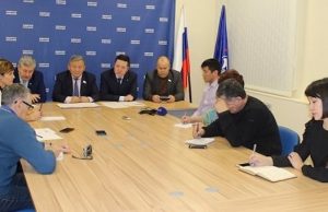 Участники съезда «Единой России» провели пресс-конференцию