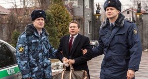 Актеры Деревянко и Ткаченко приехали на Алтай поправить здоровье