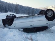 Пьяный житель Усть-Коксы перевернулся на Toyota Camry