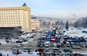 Движение автотранспорта у Дворца правосудия перекроют в понедельник