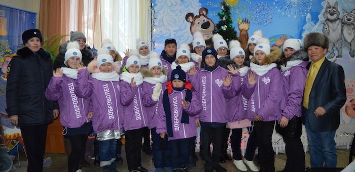 15 школьников из республики отправились на Кремлевскую елку
