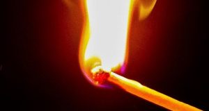 Обиделась на родственницу и решила сжечь ее баню Обиделась на родственницу и решила сжечь ее баню