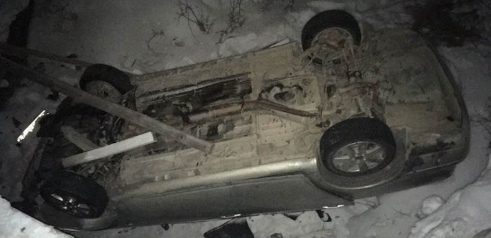 Toyota Avensis перевернулась под управлением пьяного водителя