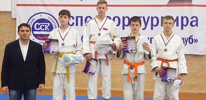 Горно-алтайский школьник завоевал серебро на турнире по дзюдо в Красноярске