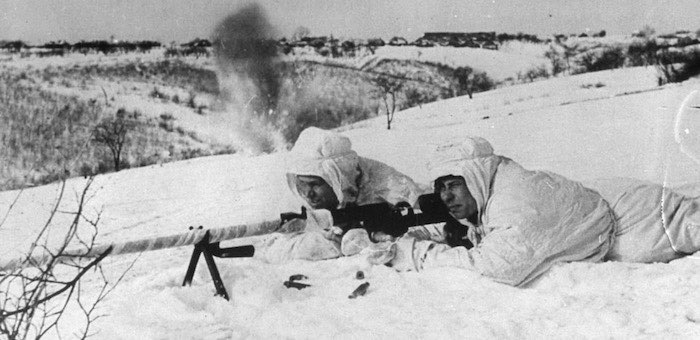 Показал себя смелым и решительным, уничтожил две огневые точки противника