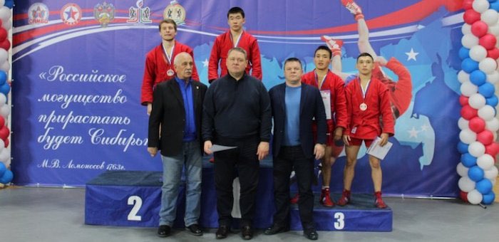 Спортсмены из Республики Алтай успешно выступили на чемпионате Сибири по самбо