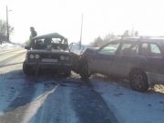 ВАЗ на буксире выехал на встречку и там разбился о «Тойоту»