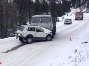 Пьяный и лишенный прав водитель устроил ДТП по дороге на Улаган