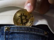 Наркоторговцы «отмывали» деньги, покупая на них биткоины