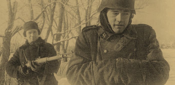 Заметил разбегающихся фашистов и взял их в плен